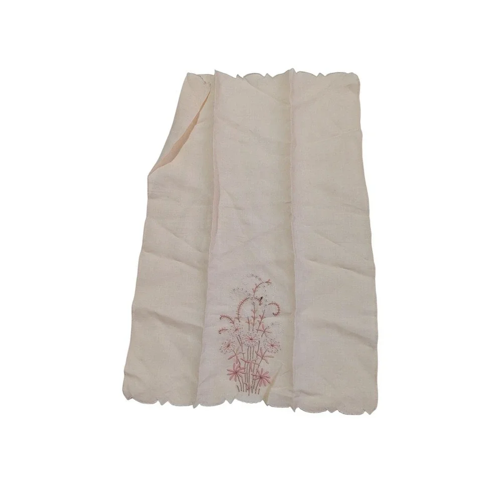 Vintage Peach Linen Dresser‎ Scarf Floral Embroidered Scalloped Edge 18x12